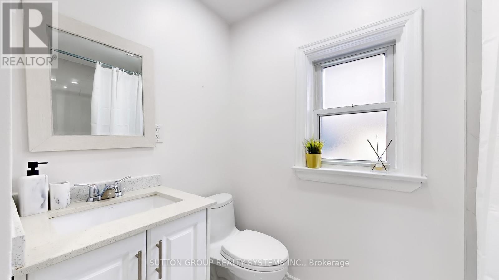 355 Culford Road, Toronto (Maple Leaf), Ontario  M6L 2V8 - Photo 21 - W12272910