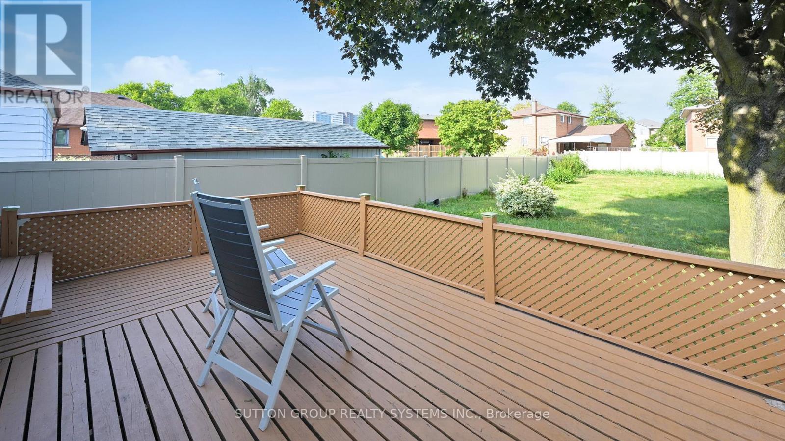 355 Culford Road, Toronto (Maple Leaf), Ontario  M6L 2V8 - Photo 39 - W12272910