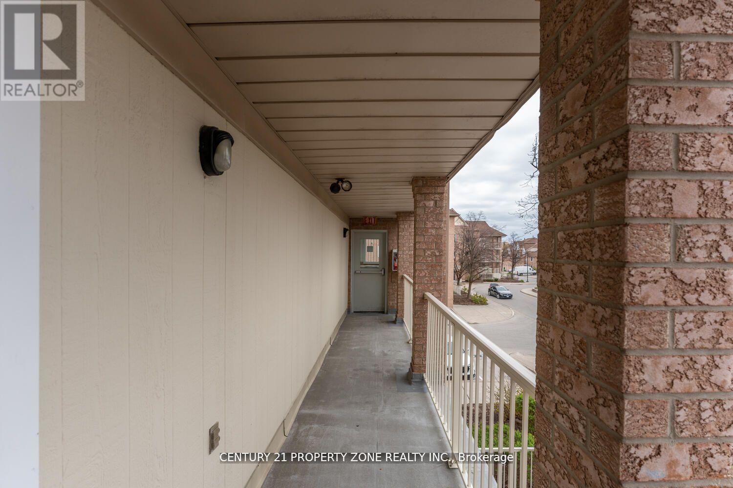 139 - 85 Bristol Road E, Mississauga (Hurontario), Ontario  L4Z 3N8 - Photo 9 - W12272936