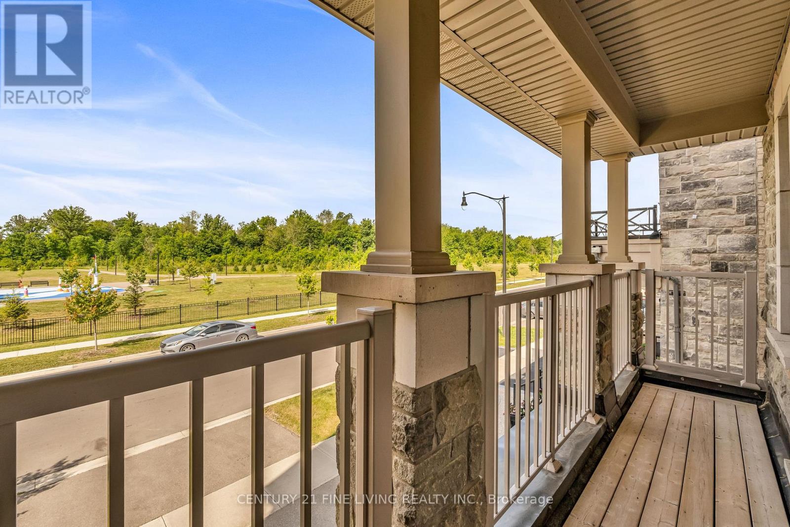 495 Queen Mary Drive, Brampton, Ontario L7A 4Y1 - Photo 7 - W12272978