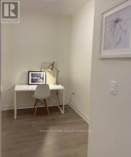 1107 - 212 King William Street, Hamilton, Ontario  L8R 0A7 - Photo 12 - X12272737