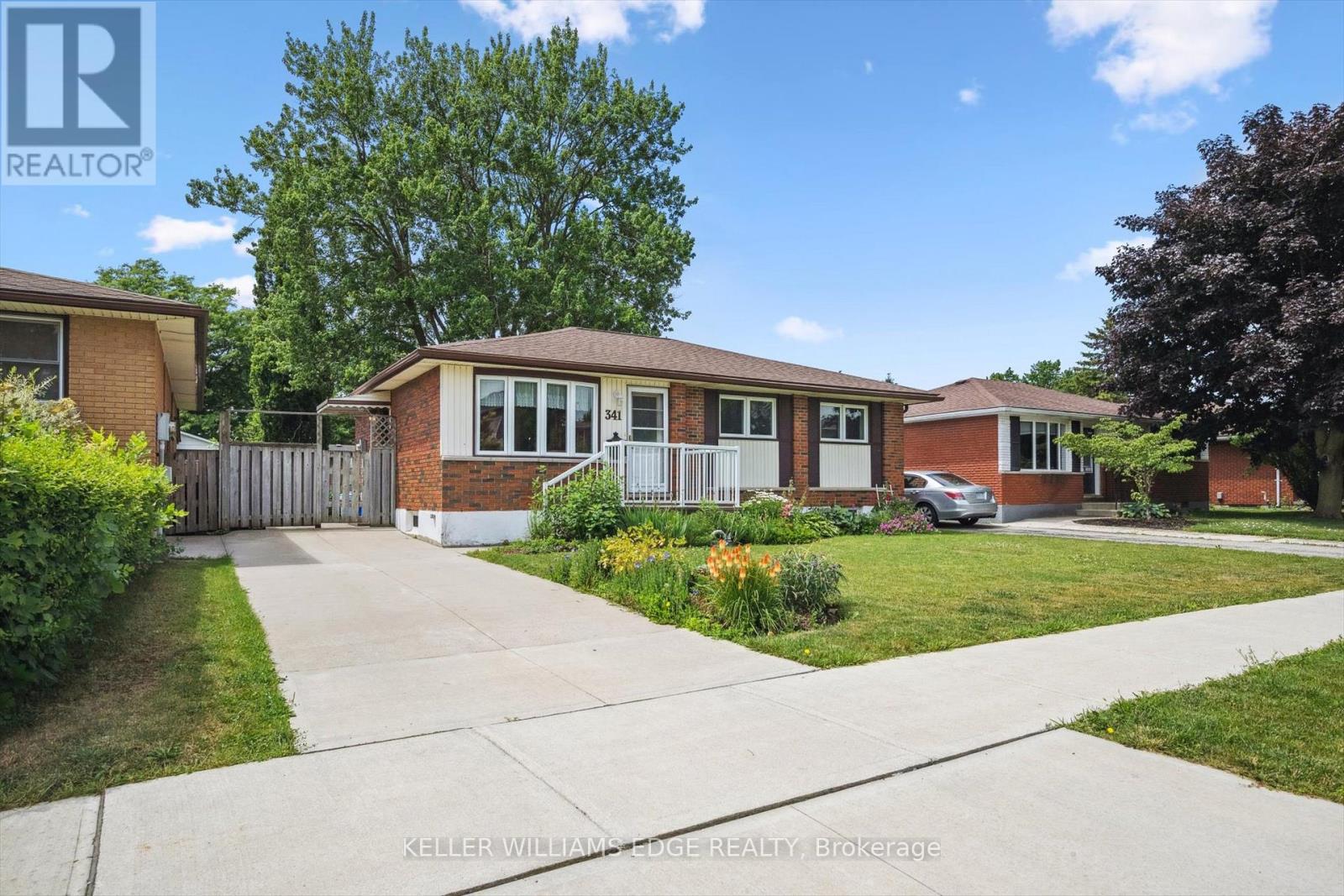 Property at 341 REDFORD CRESCENT image 3