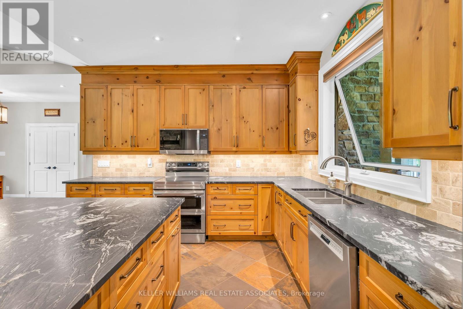 5594 First Line, Erin, Ontario  L0N 1N0 - Photo 17 - X12273006