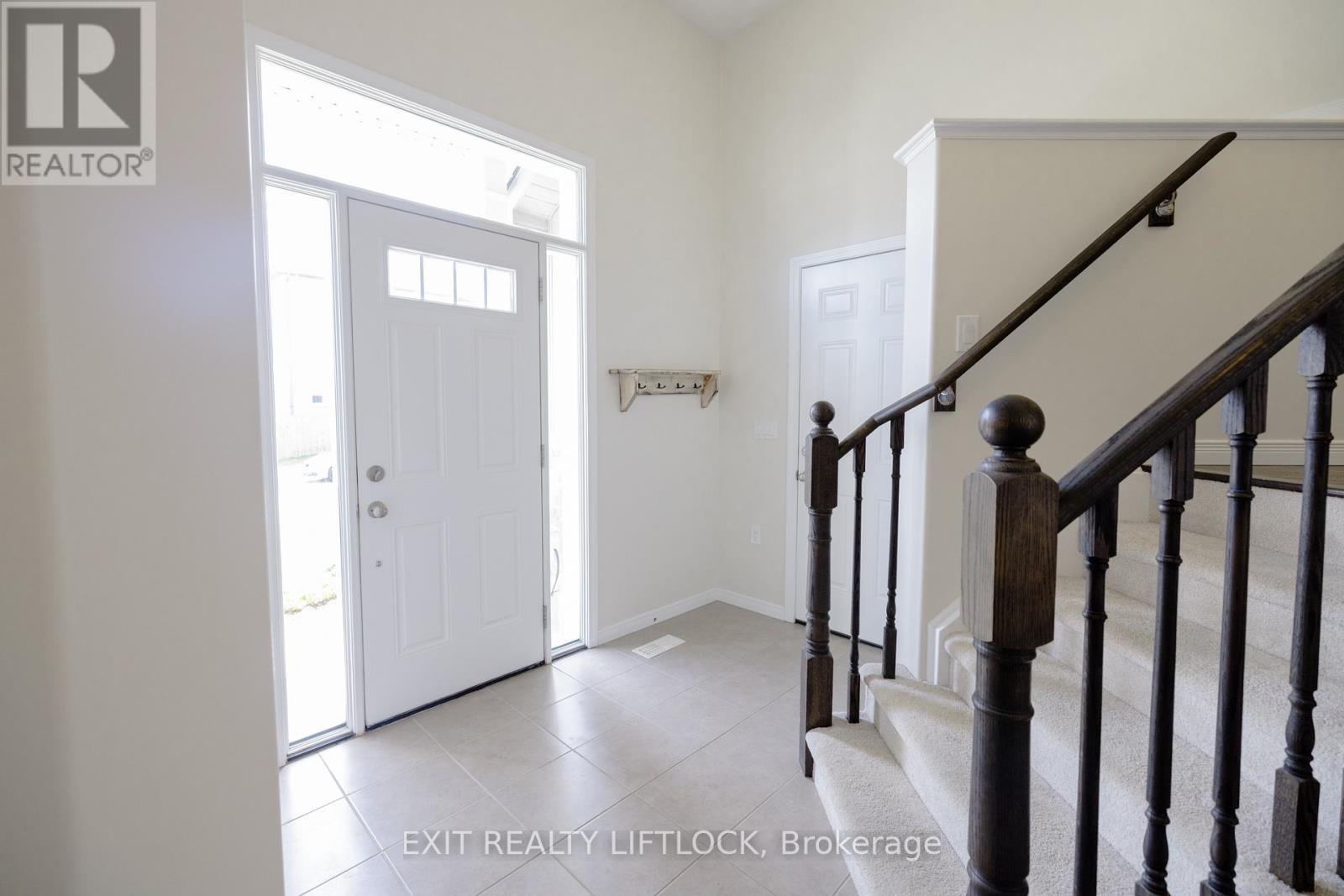 Property at 63 SUMMER LANE image 4