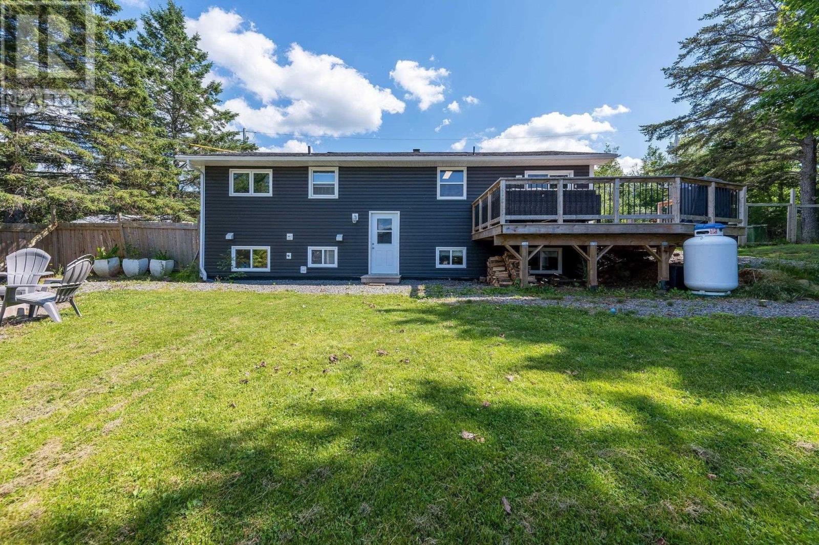 Property at 39 Centennial Drive image 2
