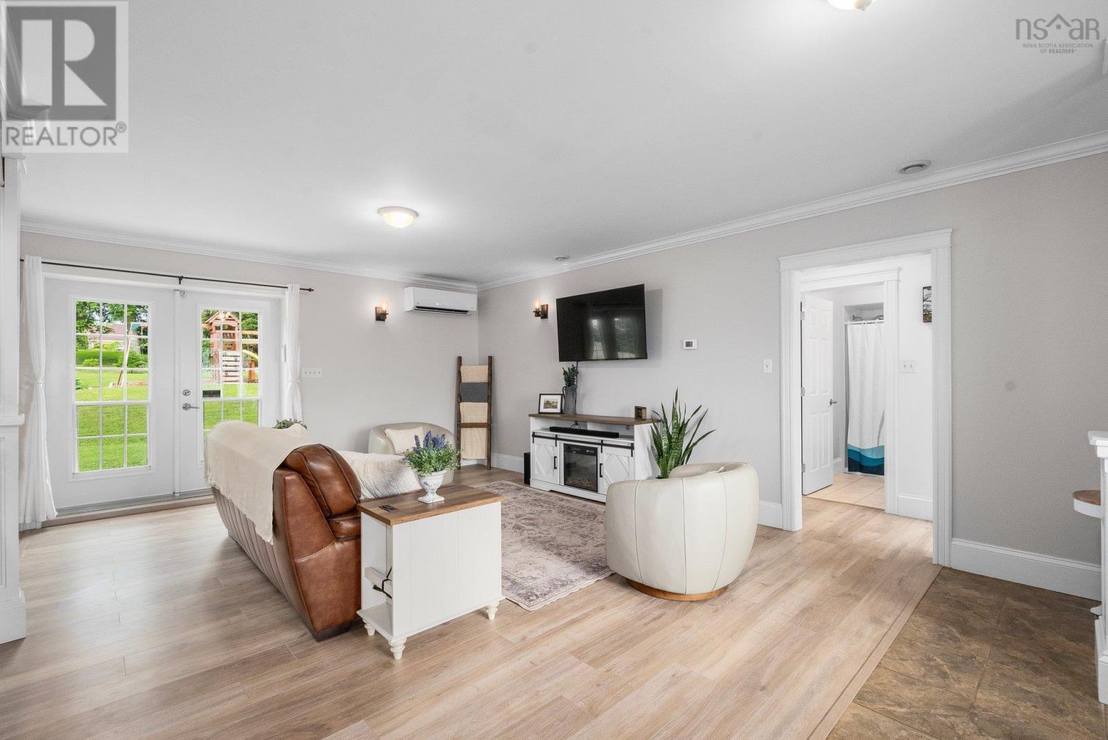 Property at 108 Danny Drive image 3