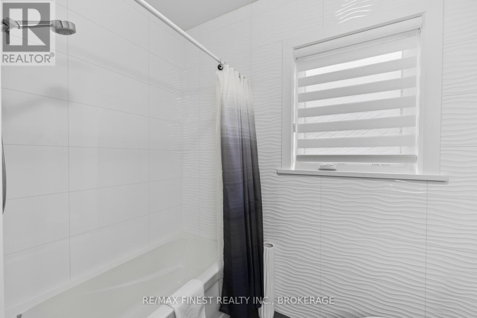 246 Pauline Tom Avenue, Kingston, Ontario  K7K 0G1 - Photo 22 - X12041264