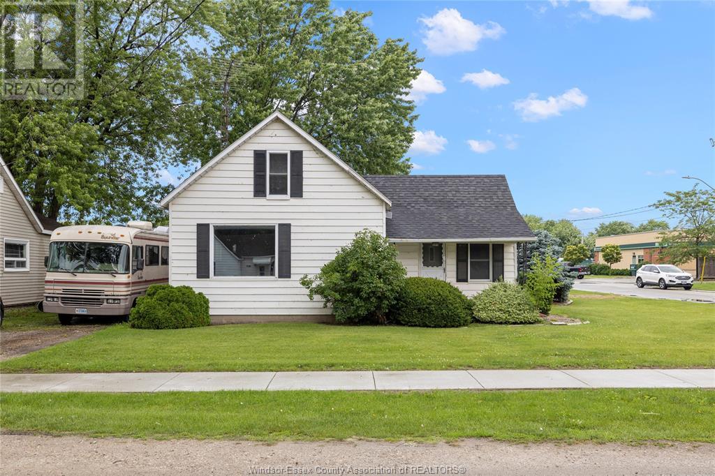 MLS# 25017352: 389 St. Charles STREET, Belle River, Canada