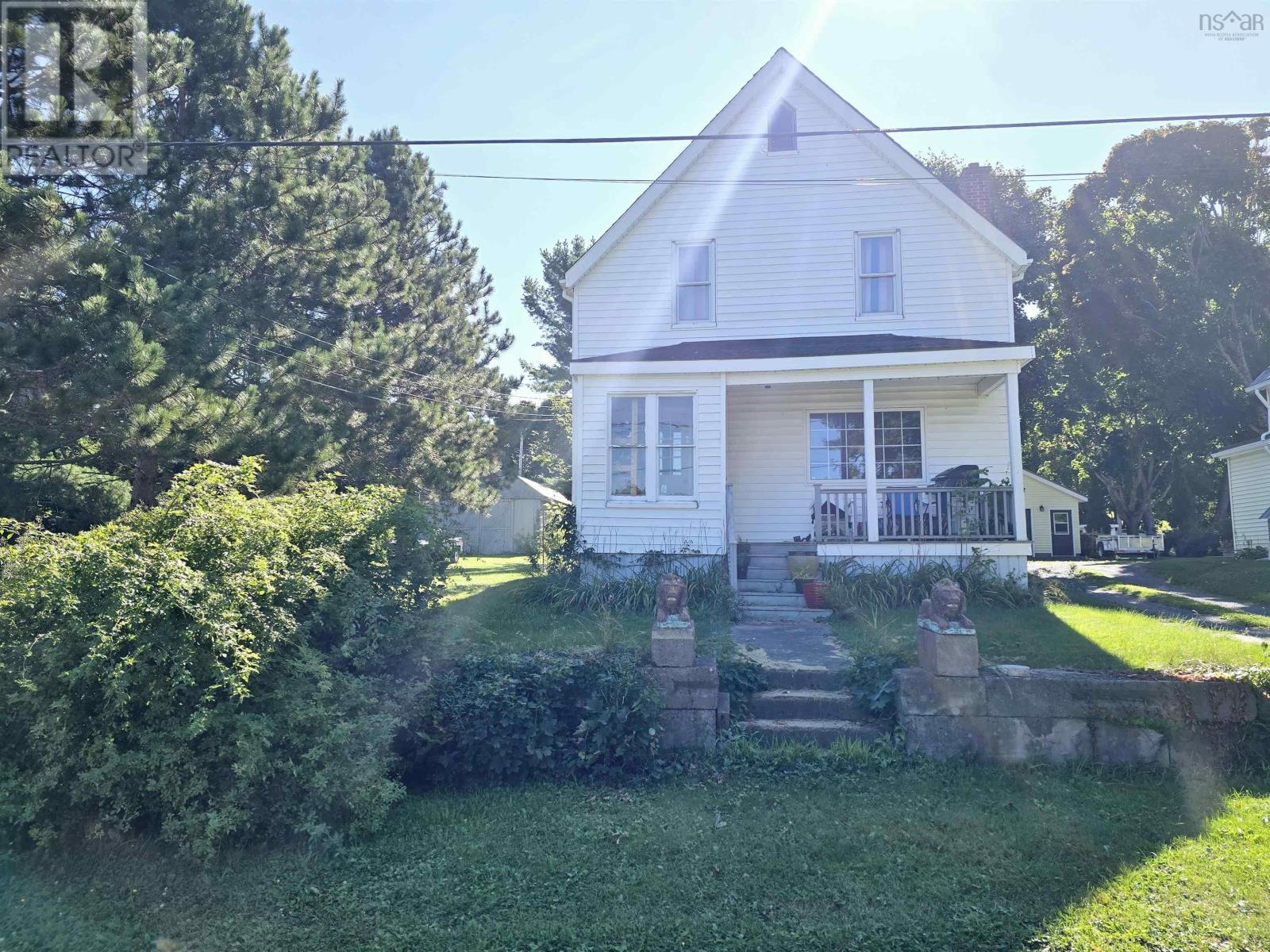 29 Edward Street, Plymouth, Nova Scotia  B0K 1S0 - Photo 2 - 202504623