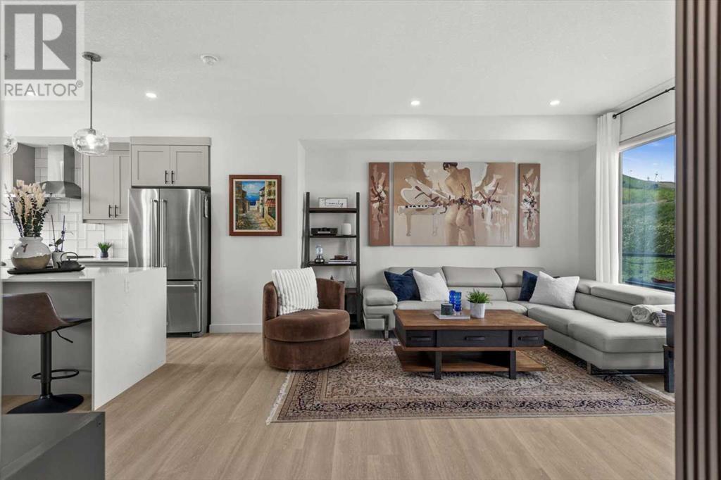 Property at 108 Na'a Heights SW image 4