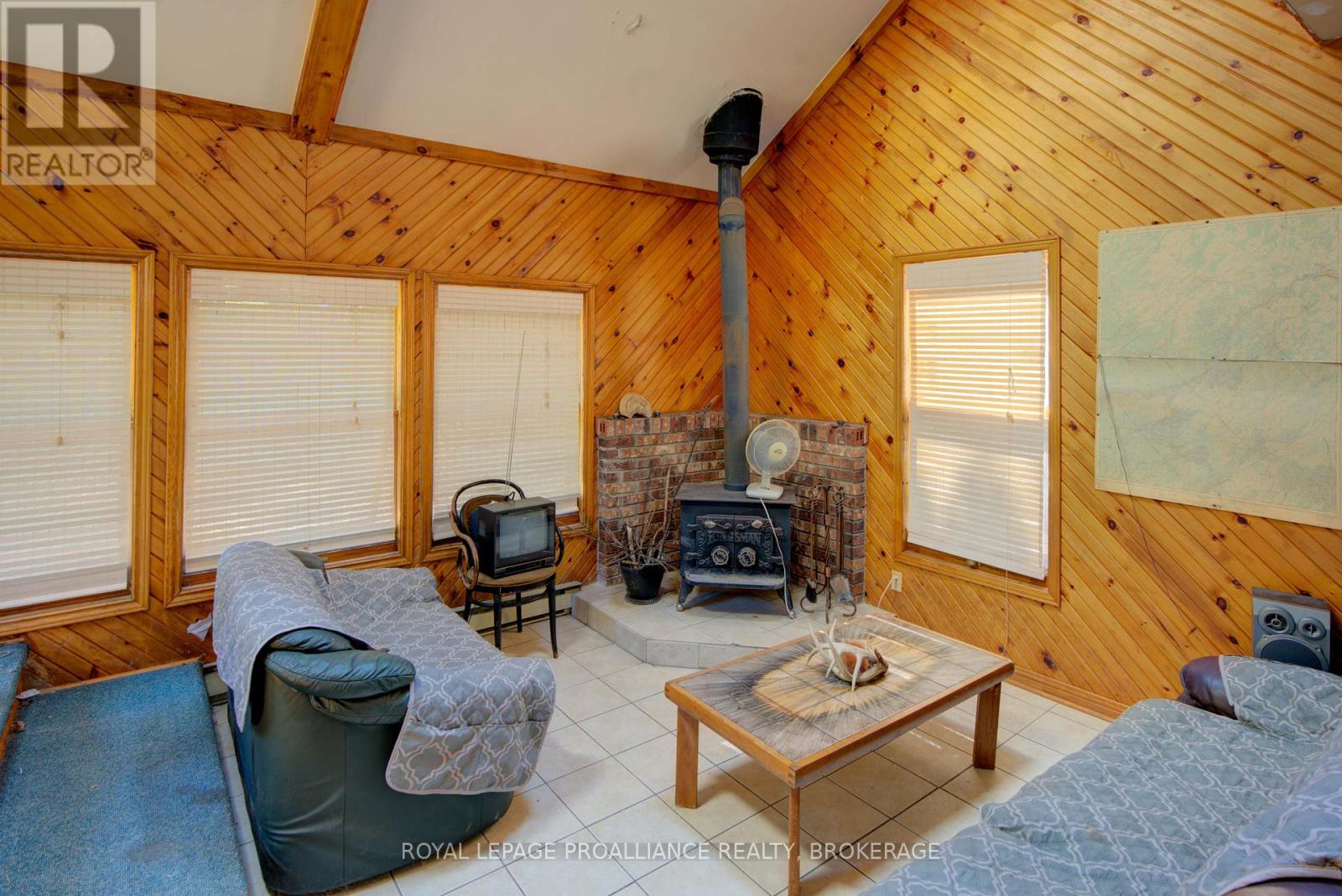 98 Rocky Ridge Lane, Rideau Lakes, Ontario  K0G 1X0 - Photo 18 - X12273269