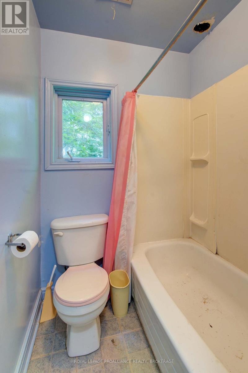 98 Rocky Ridge Lane, Rideau Lakes, Ontario  K0G 1X0 - Photo 25 - X12273269