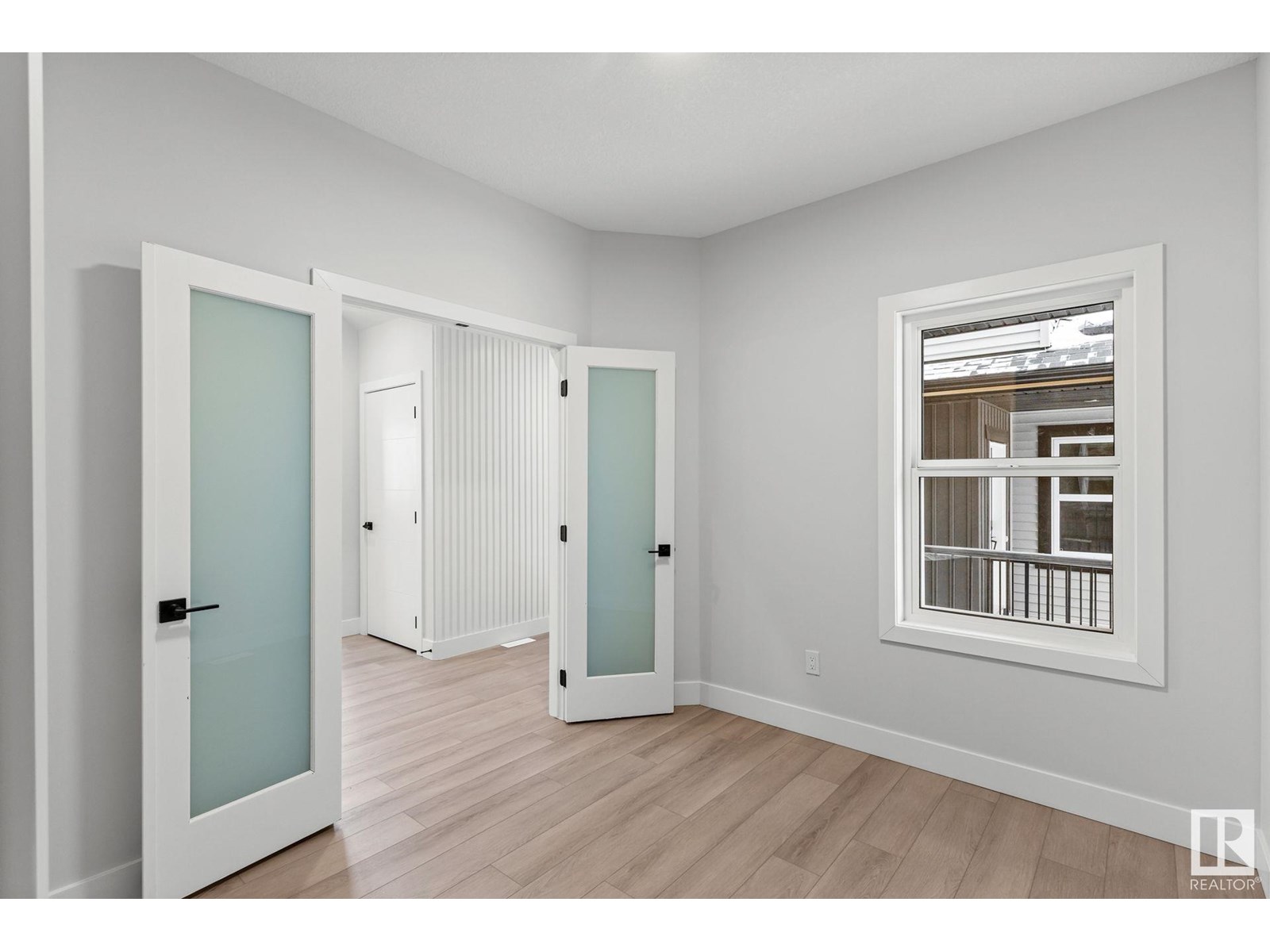 Property at 66 Hemingway Crescent image 5