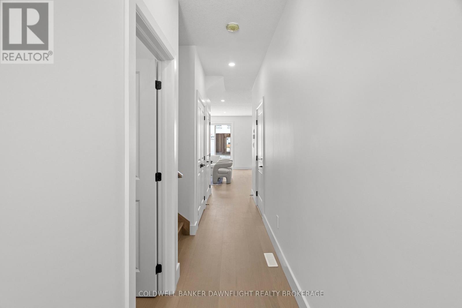 28 - 147 Scotts Drive, Lucan Biddulph, Ontario  N0M 2J0 - Photo 6 - X12273233
