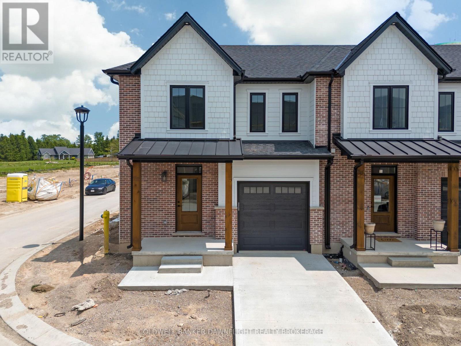 44 - 147 Scotts Drive, Lucan Biddulph, Ontario  N0M 2J0 - Photo 1 - X12273276