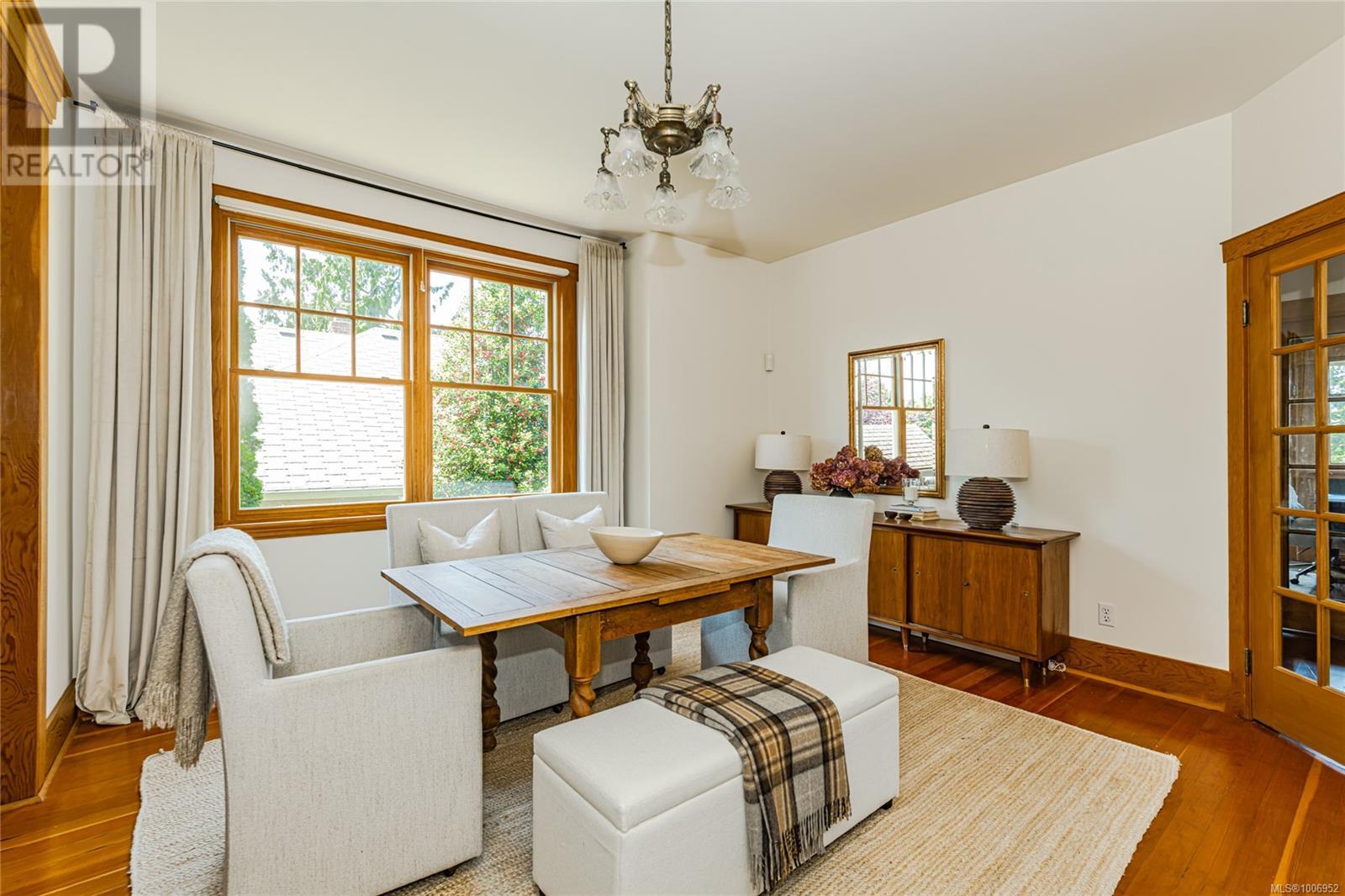 Property at 415 Raynor Ave image 3