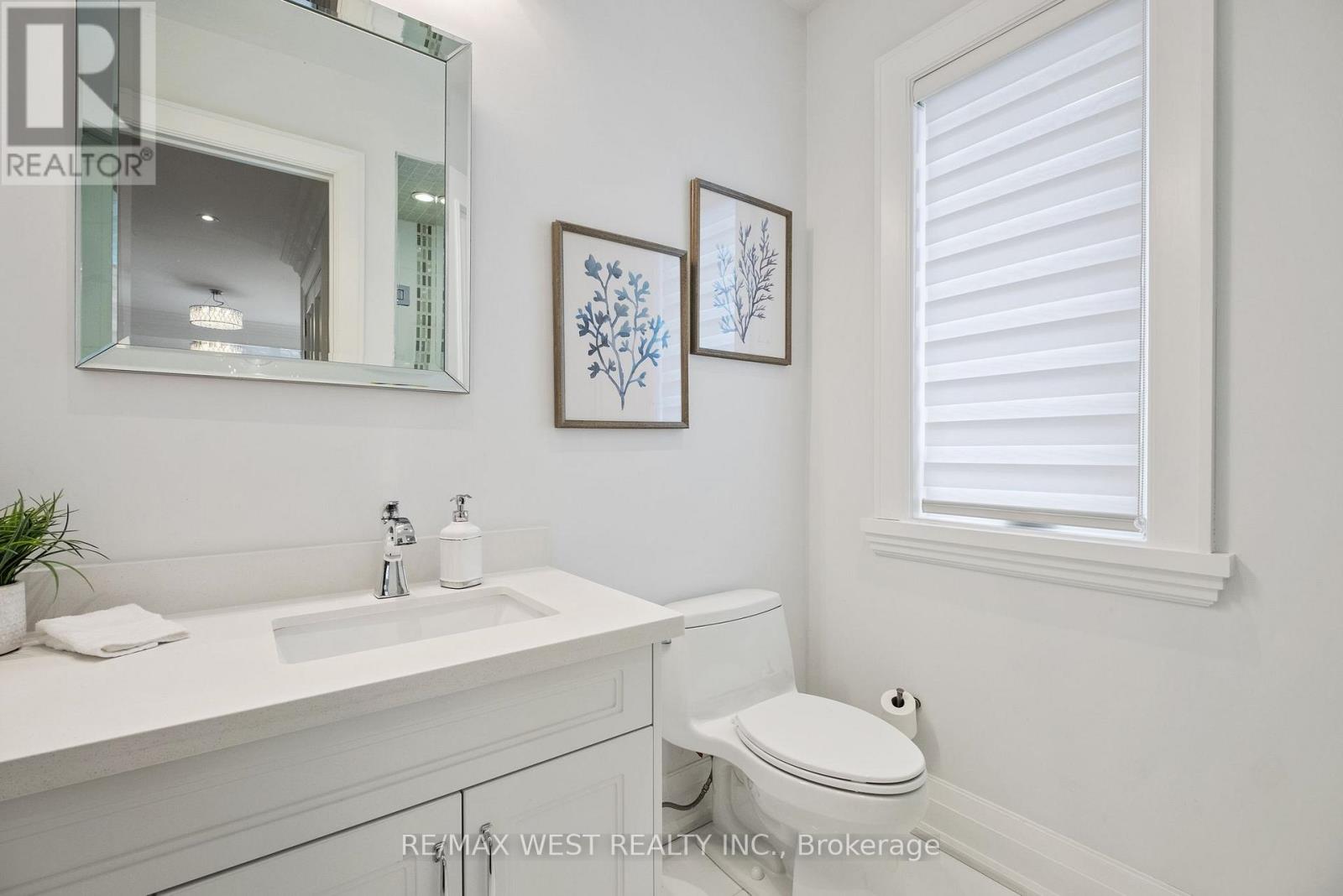 336 Pine Trees Court, Richmond Hill, Ontario  L4C 5N4 - Photo 27 - N12271065