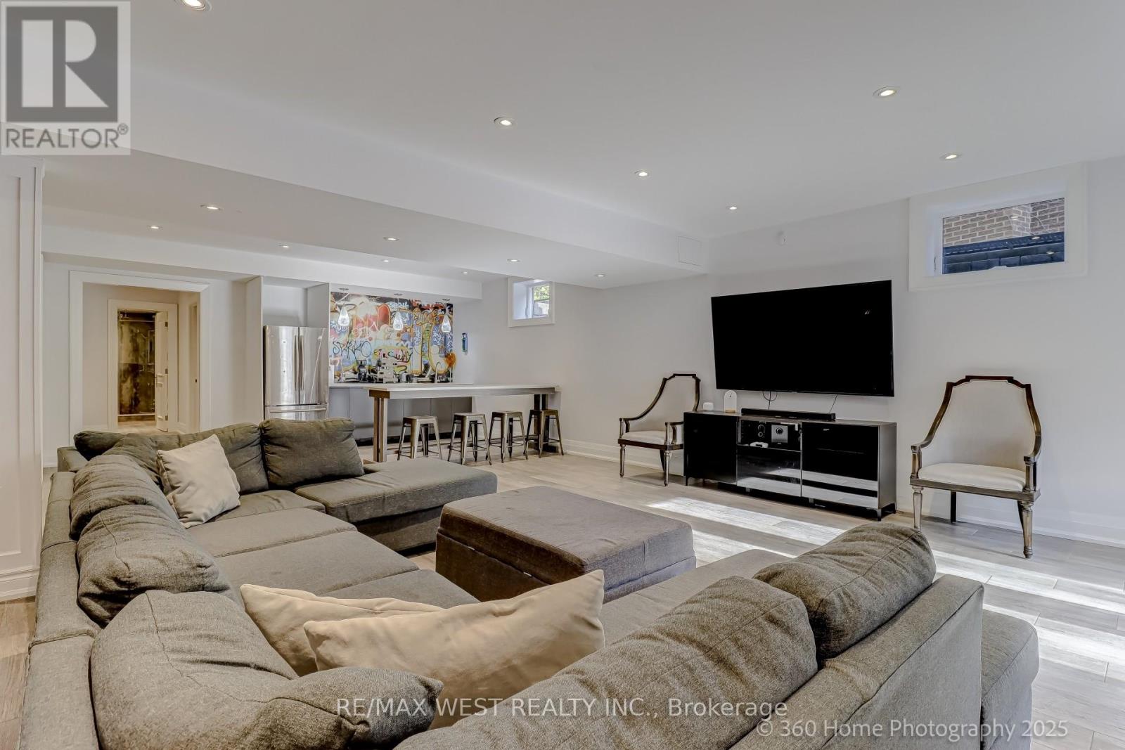 336 Pine Trees Court, Richmond Hill, Ontario  L4C 5N4 - Photo 41 - N12271065