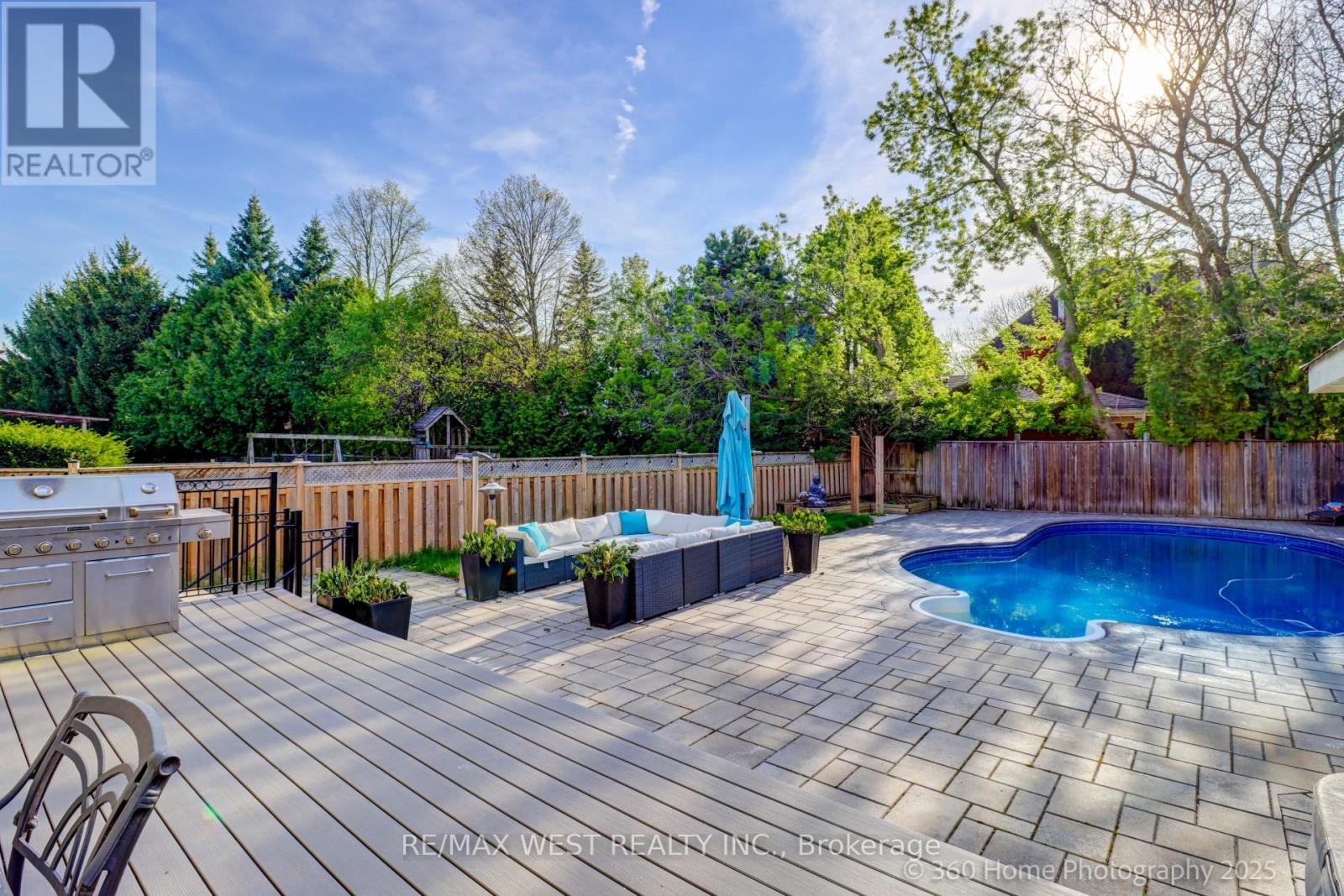 336 Pine Trees Court, Richmond Hill, Ontario  L4C 5N4 - Photo 44 - N12271065