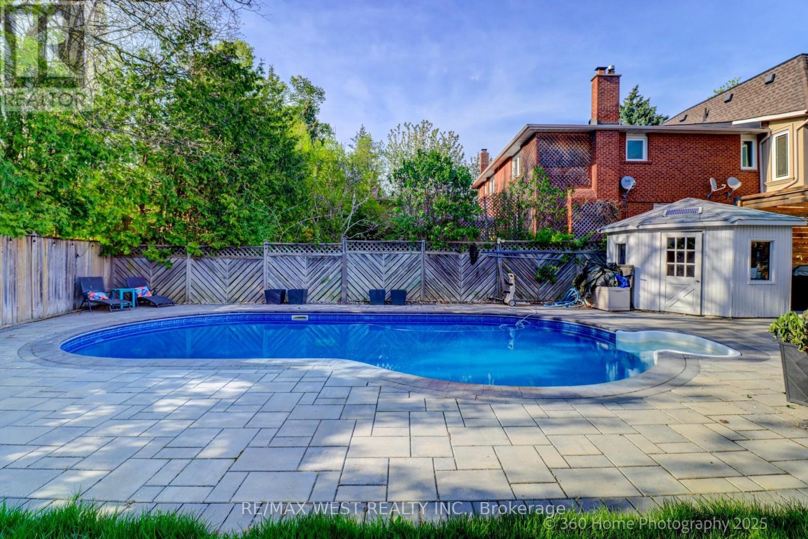 336 Pine Trees Court, Richmond Hill, Ontario  L4C 5N4 - Photo 46 - N12271065