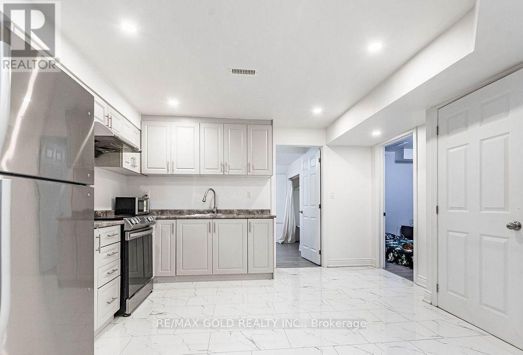 60 Block Road, Brampton, Ontario  L7A 5B3 - Photo 30 - W12273056