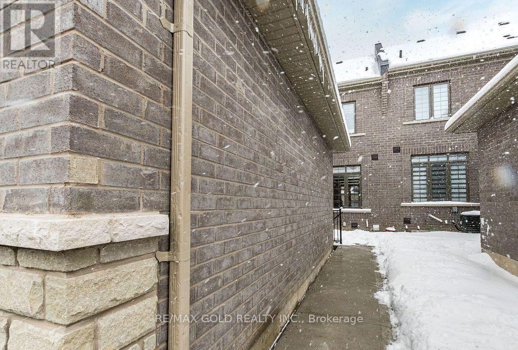 60 Block Road, Brampton, Ontario  L7A 5B3 - Photo 39 - W12273056