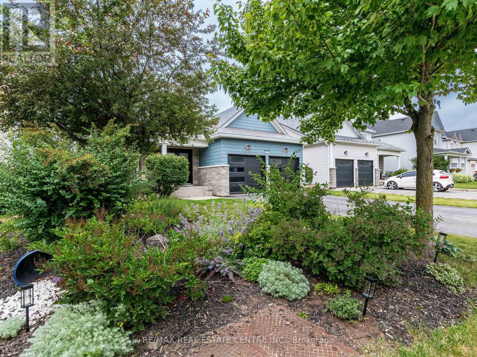 Property at 42 SOMERVILLE ROAD image 3