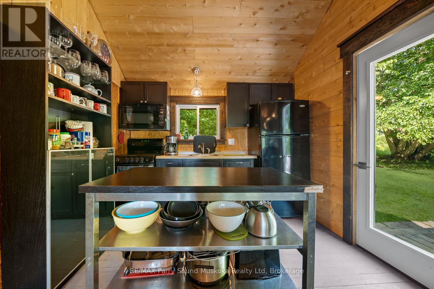 274 Chur Lee Road, Whitestone, Ontario  P0A 1G0 - Photo 9 - X12273308