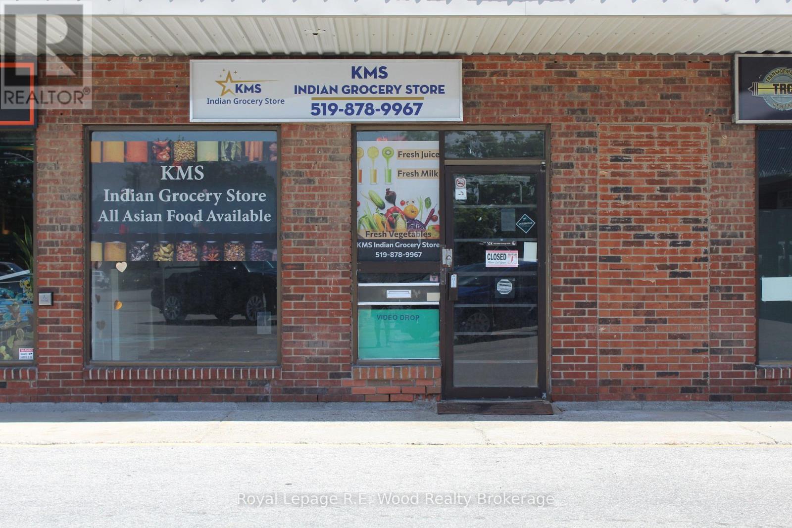 H - 102 Tillson Avenue, Tillsonburg, Ontario  N4G 3A4 - Photo 1 - X12273240