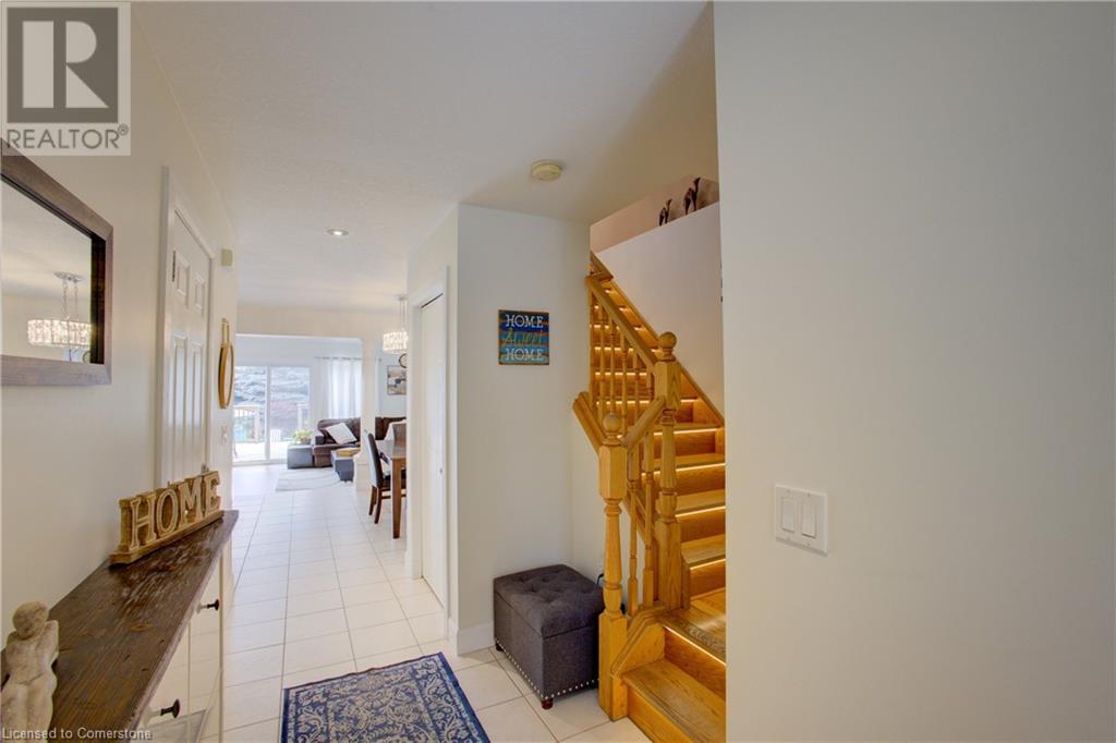 Property at 28 BARTLEMAN Crescent image 3
