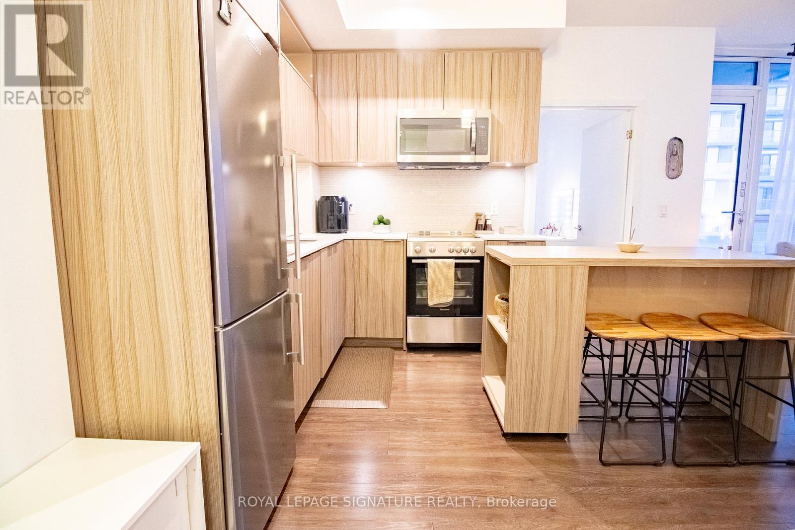 Property at 808 - 50 FOREST MANOR ROAD image 5