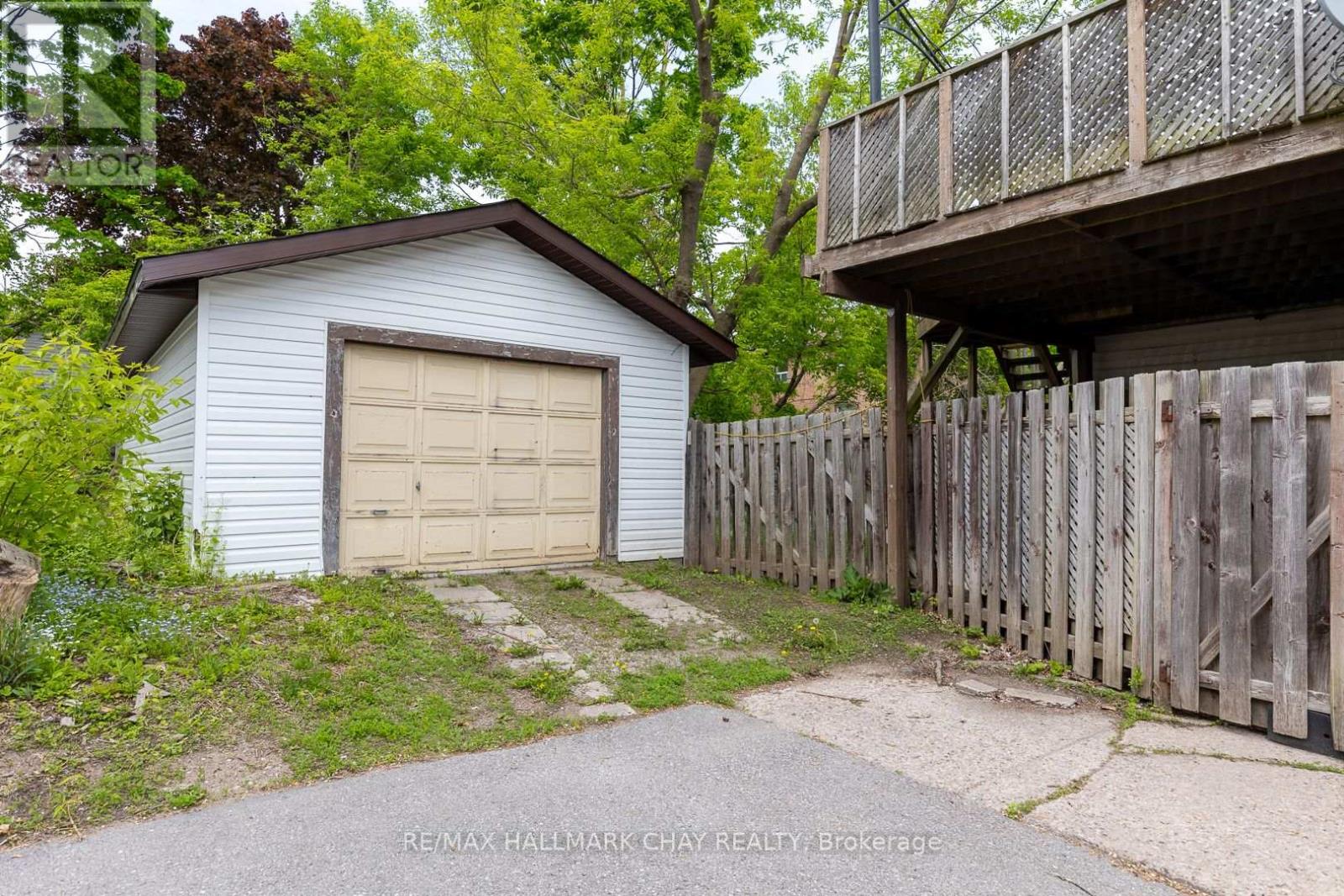 4 East Street, Barrie, Ontario  L4M 2N4 - Photo 5 - S12164262