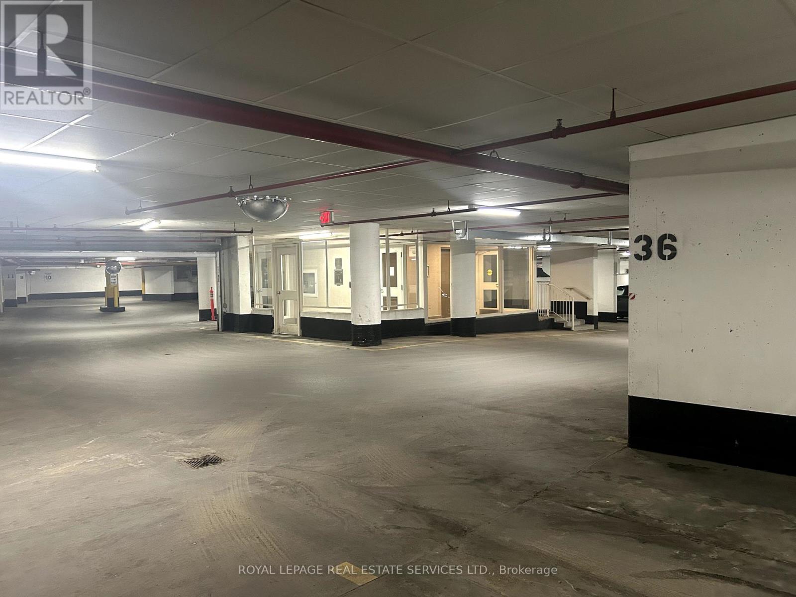 303 - 3085 Bloor Street W, Toronto, Ontario  M8X 1C8 - Photo 26 - W12158567