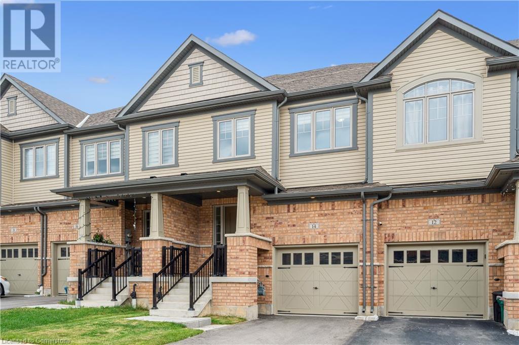 Property at 14 ROYWOOD Street image 3