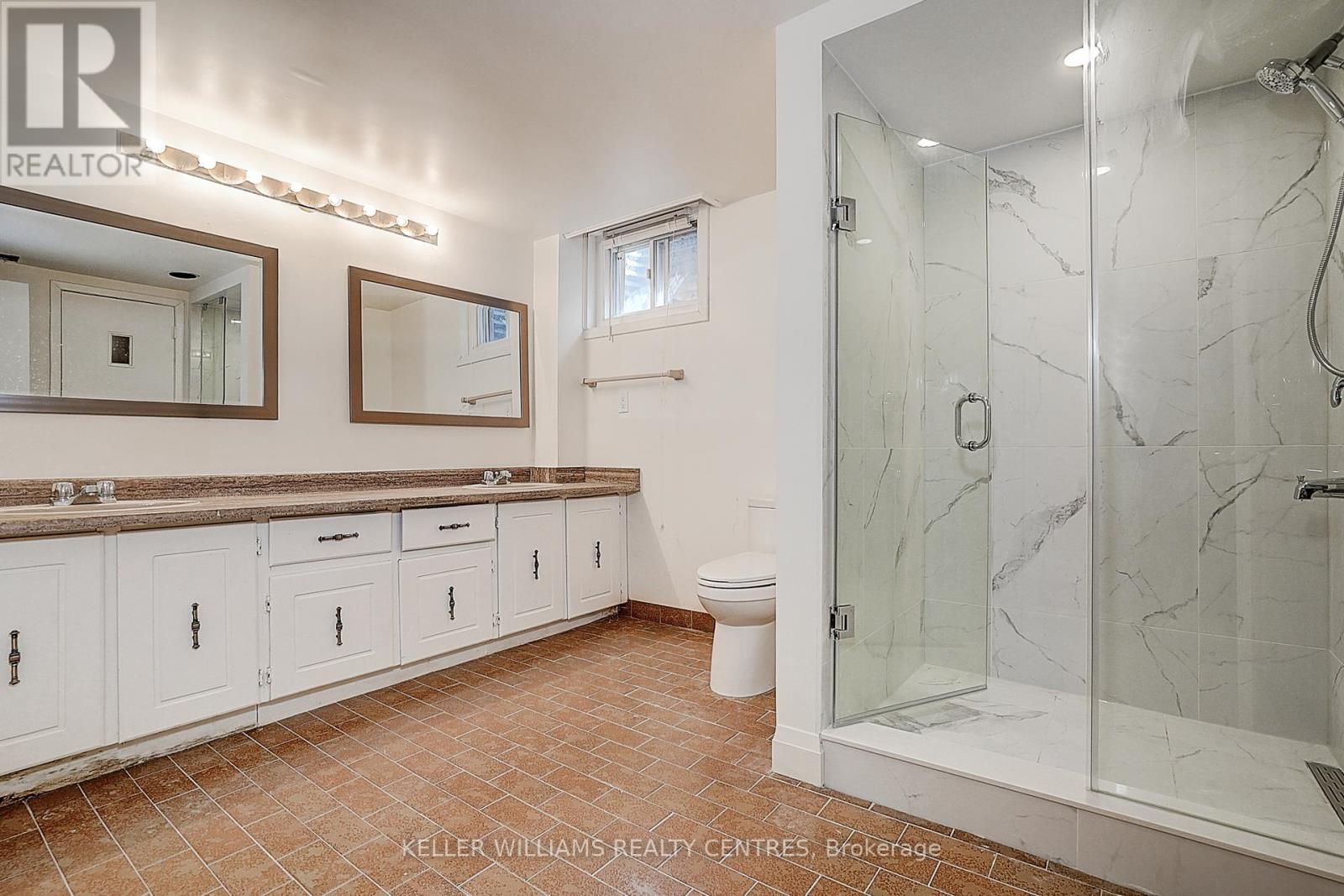11 Elkpath Avenue, Toronto, Ontario  M2L 2V9 - Photo 45 - C12100777