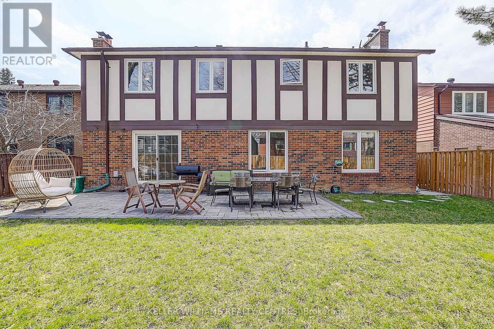 11 Elkpath Avenue, Toronto, Ontario  M2L 2V9 - Photo 46 - C12100777