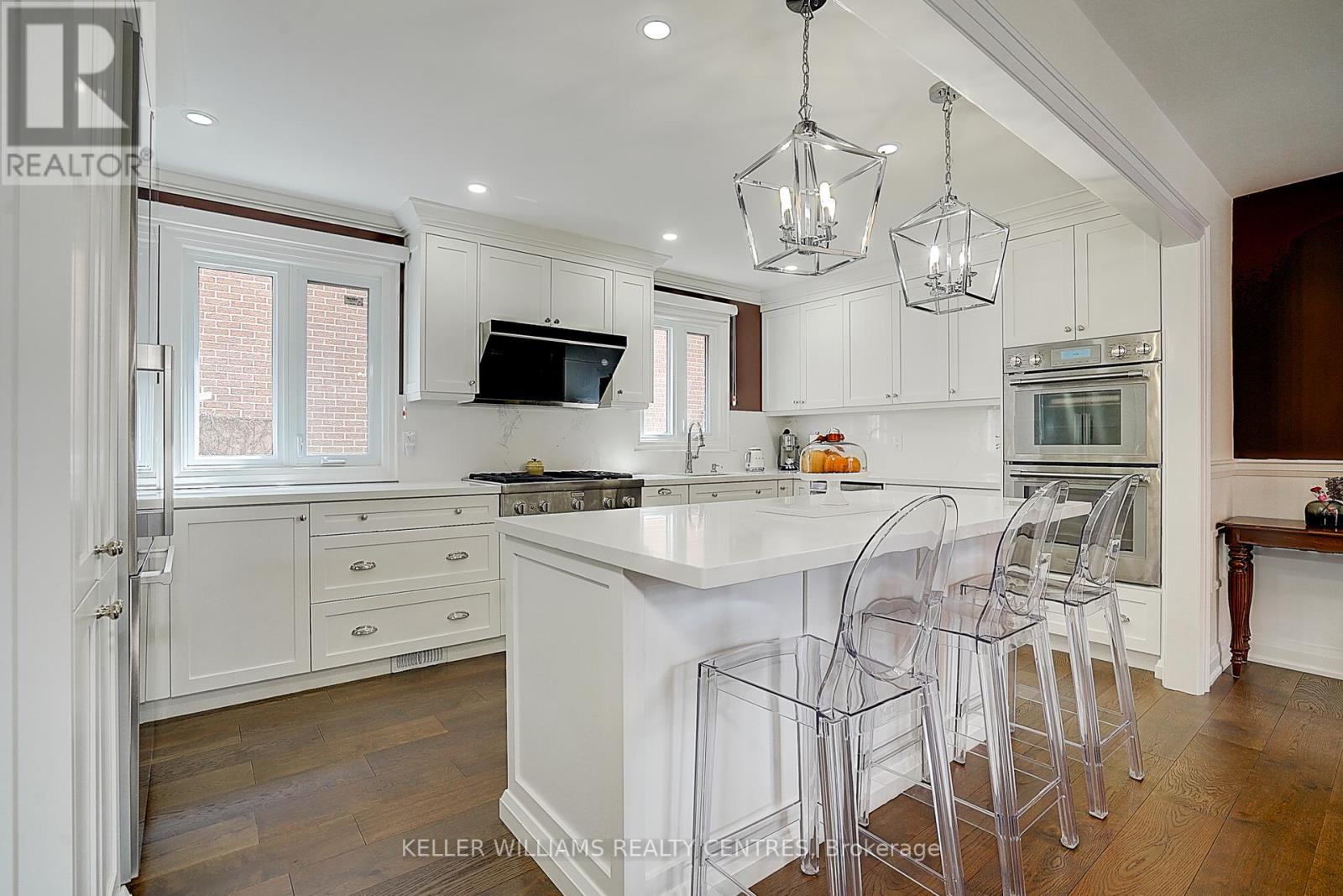 11 Elkpath Avenue, Toronto, Ontario  M2L 2V9 - Photo 7 - C12100777