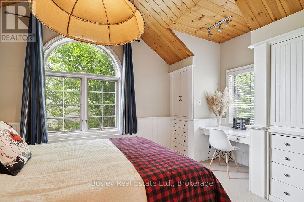 118 Heritage Drive, Blue Mountains, Ontario  L9Y 0M6 - Photo 29 - X12273386