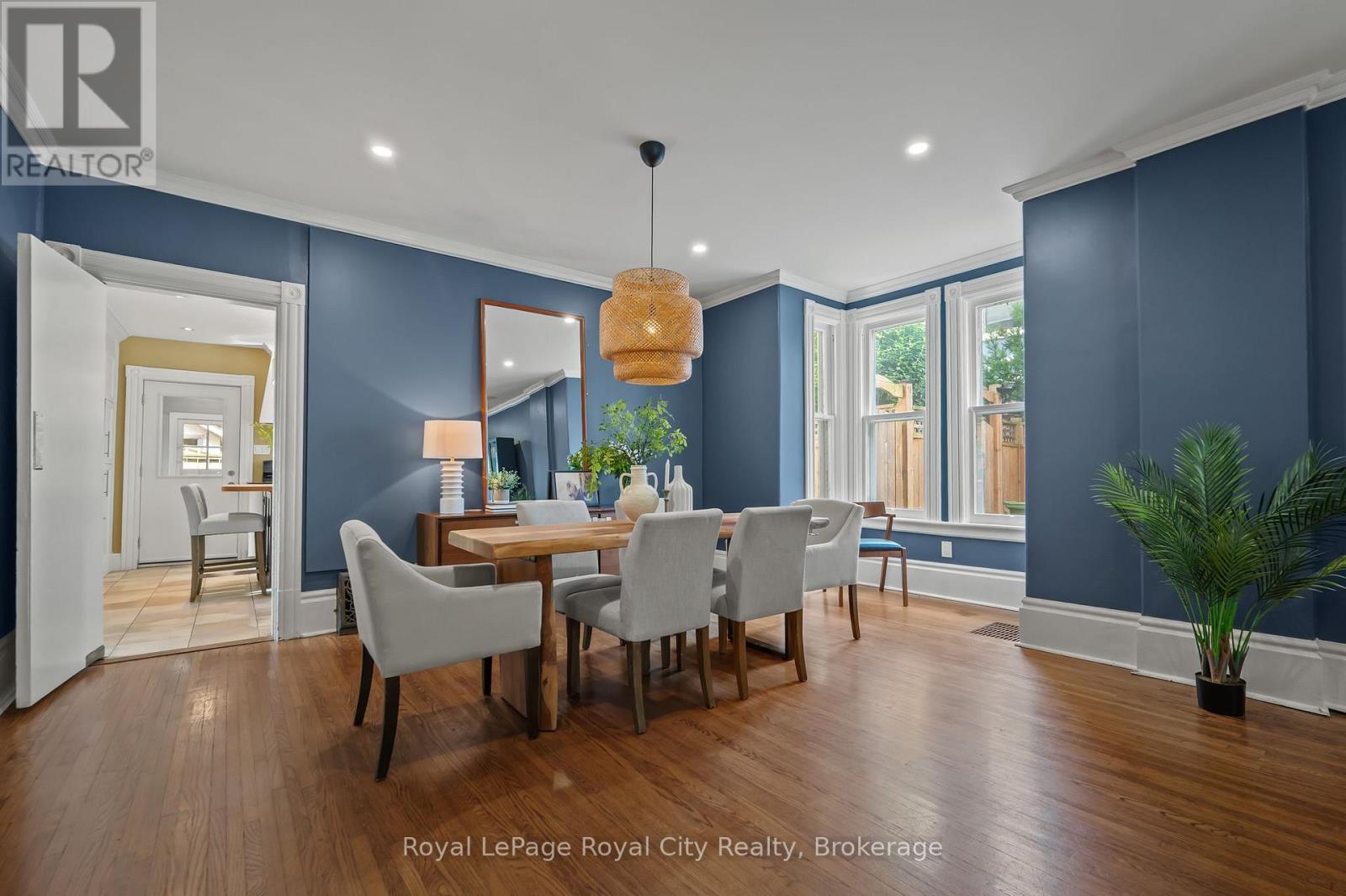 Property at 36 OXFORD STREET image 5