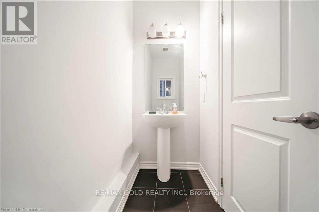 3 Caroline Street, Welland, Ontario  L3B 0J8 - Photo 18 - X12264945