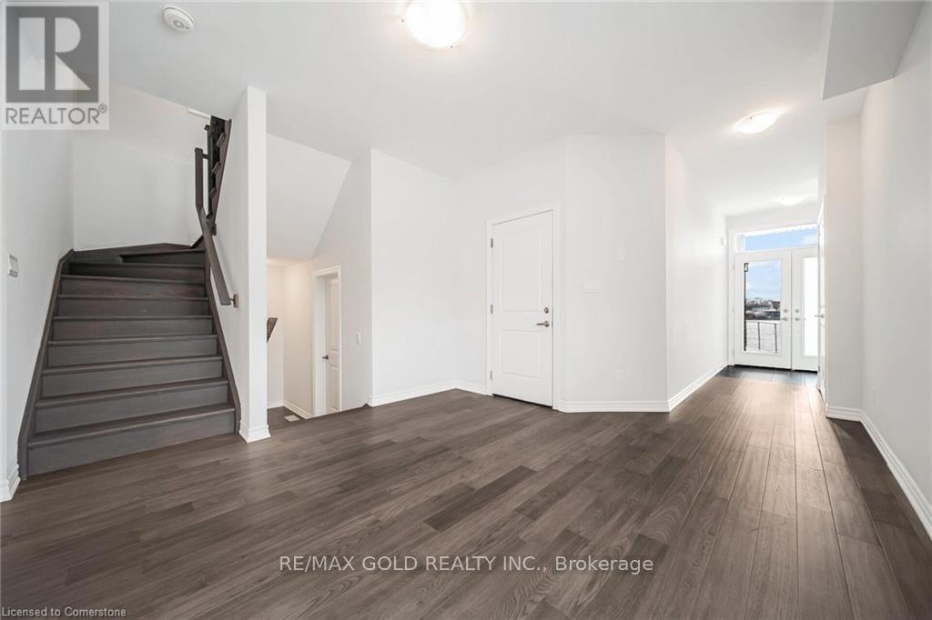 3 Caroline Street, Welland, Ontario  L3B 0J8 - Photo 5 - X12264945