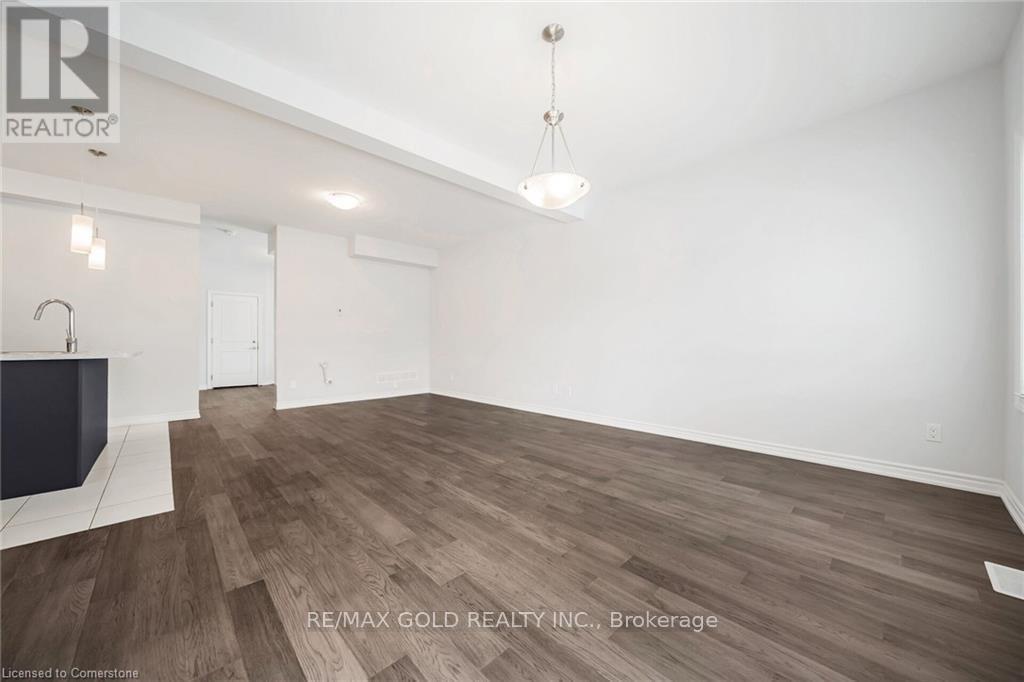 3 Caroline Street, Welland, Ontario  L3B 0J8 - Photo 15 - X12264945