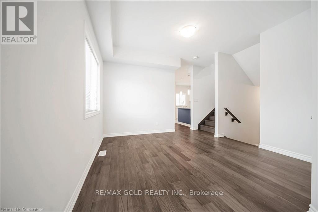 3 Caroline Street, Welland, Ontario  L3B 0J8 - Photo 6 - X12264945