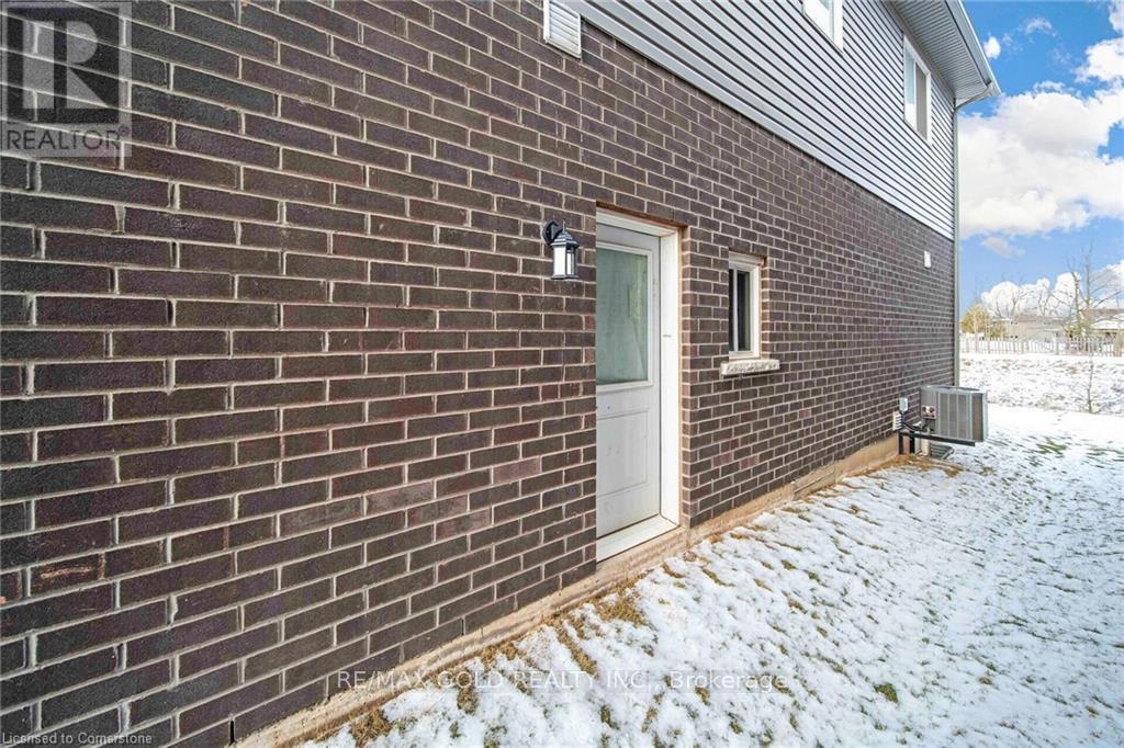 3 Caroline Street, Welland, Ontario  L3B 0J8 - Photo 34 - X12264945
