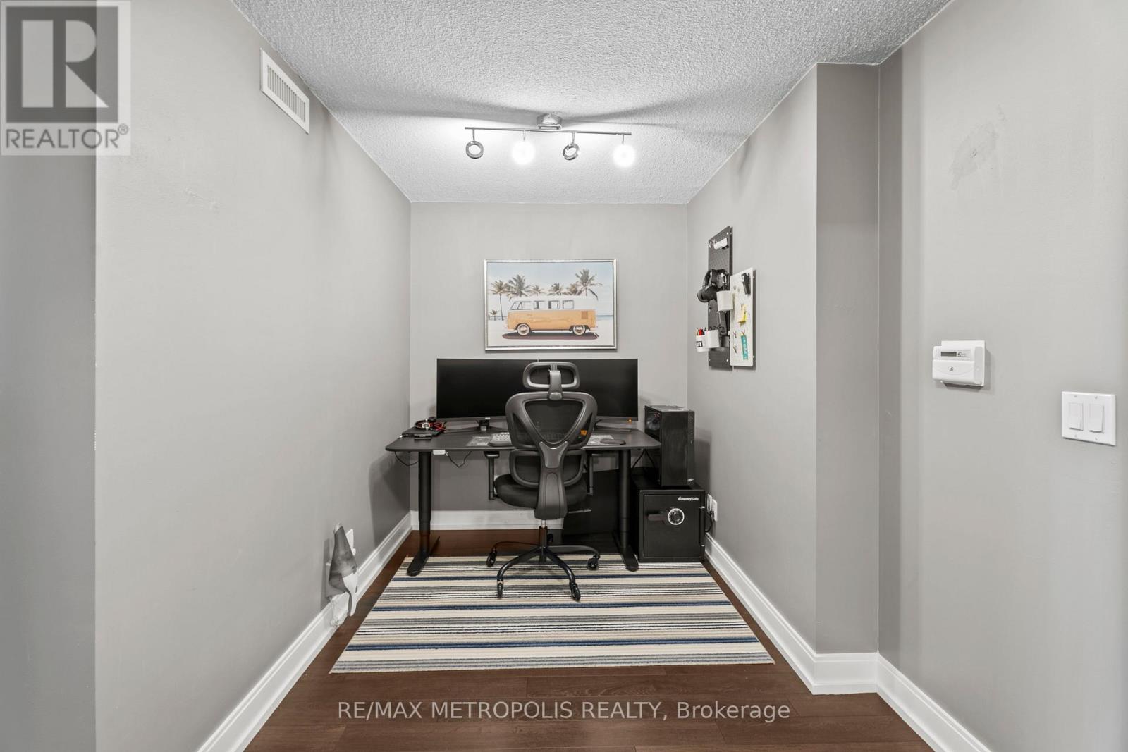 816 - 135 Village Green Square, Toronto, Ontario  M1S 0G4 - Photo 3 - E12273199