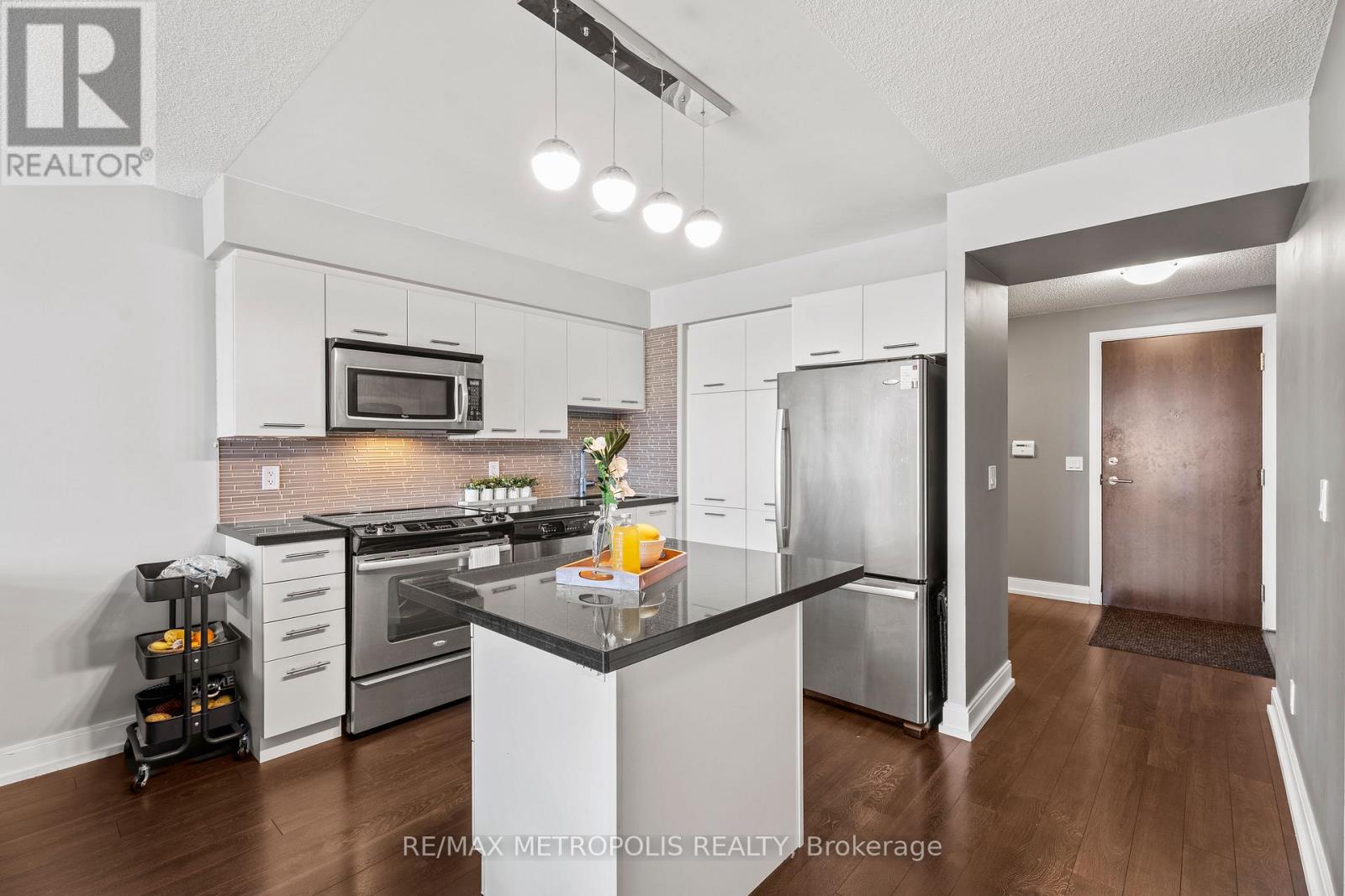 816 - 135 Village Green Square, Toronto, Ontario  M1S 0G4 - Photo 6 - E12273199