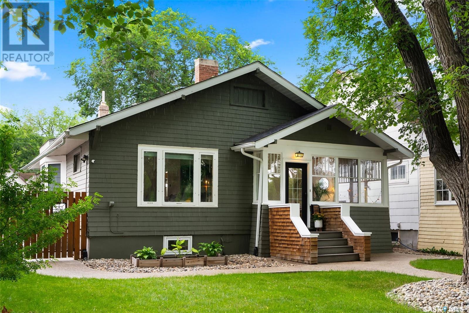 2202 Athol STREET, regina, Saskatchewan