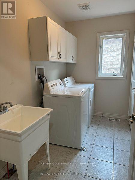 292 Remembrance Drive, Brampton, Ontario  L7A 4J3 - Photo 20 - W12273242