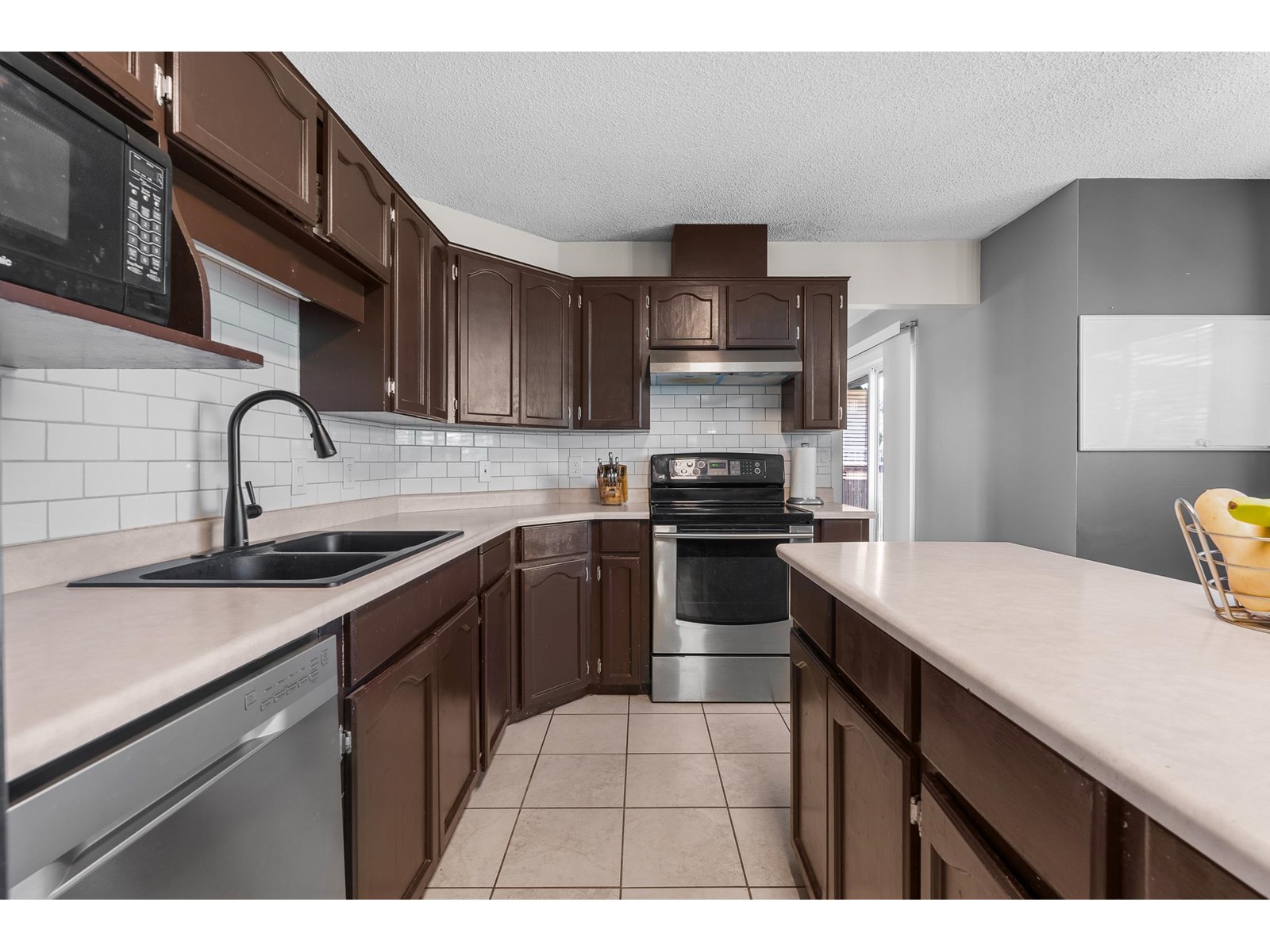 5674 Kathleen Drive, Sardis South, Chilliwack, British Columbia  V2R 3J5 - Photo 13 - R3023856