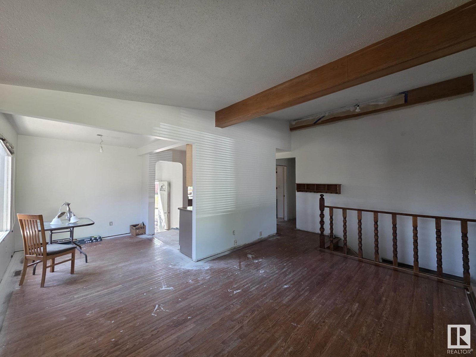 Property at 4508 44 AV image 4